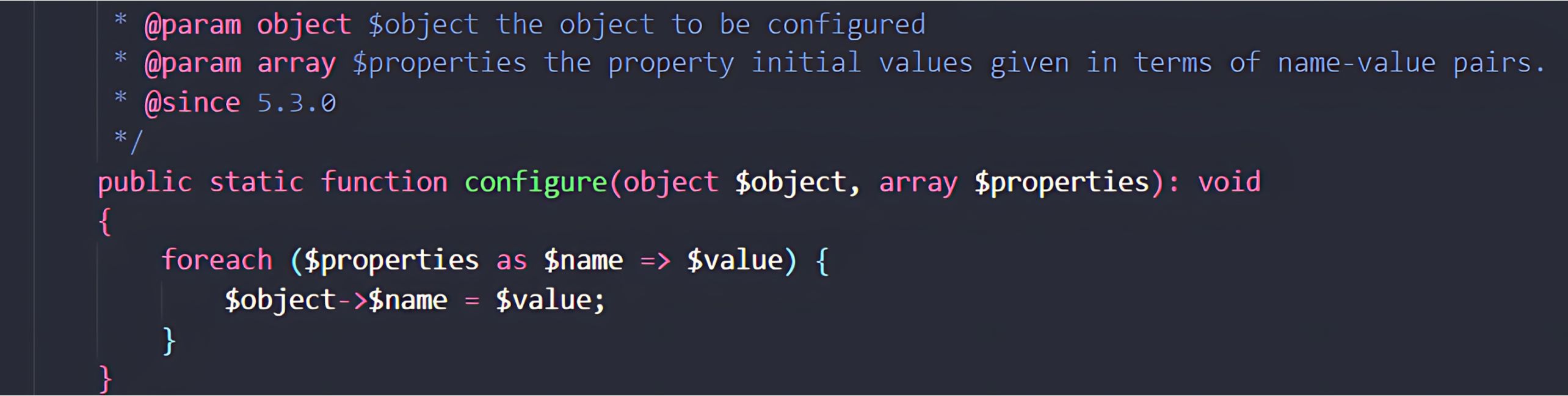 PHP 程式碼片段展示一項設定函式,與 CVE-2025-32432 Craft CMS 遠端程式碼執行漏洞相關