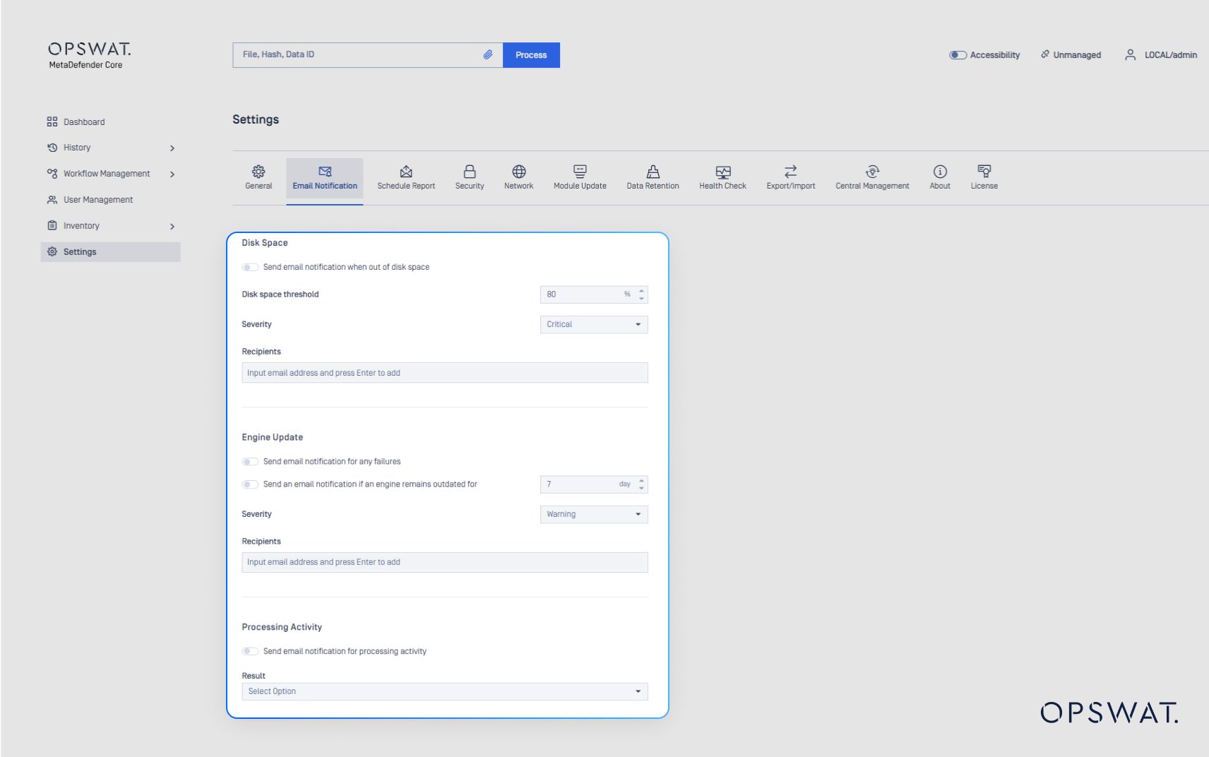 Capture d'écran affichant les rappels automatiques de maintenance de la base de données dans MetaDefender Core, permettant une santé proactive du système.