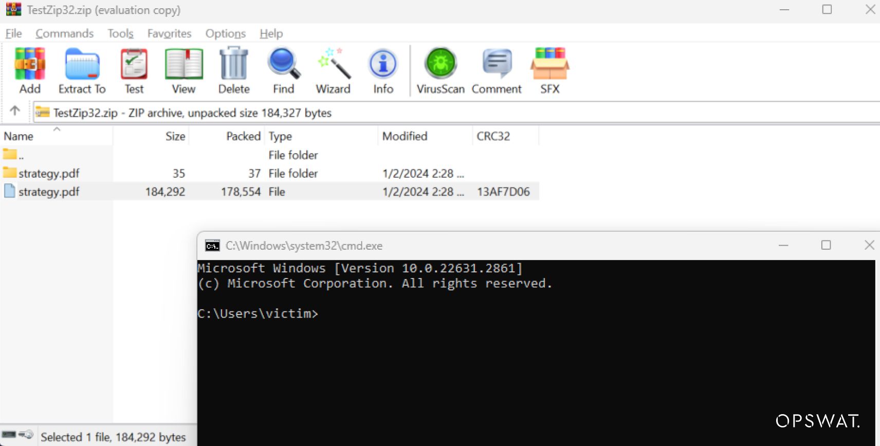 نافذة تطبيق WinRAR مفتوحة على ملف 'strategy.pdf' مع موجه أوامر يشير إلى التنفيذ، وهو جزء من اختبار ثغرة أمنية