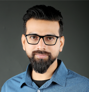 fejlövés irfan shakeel igazgató a cip cybernél