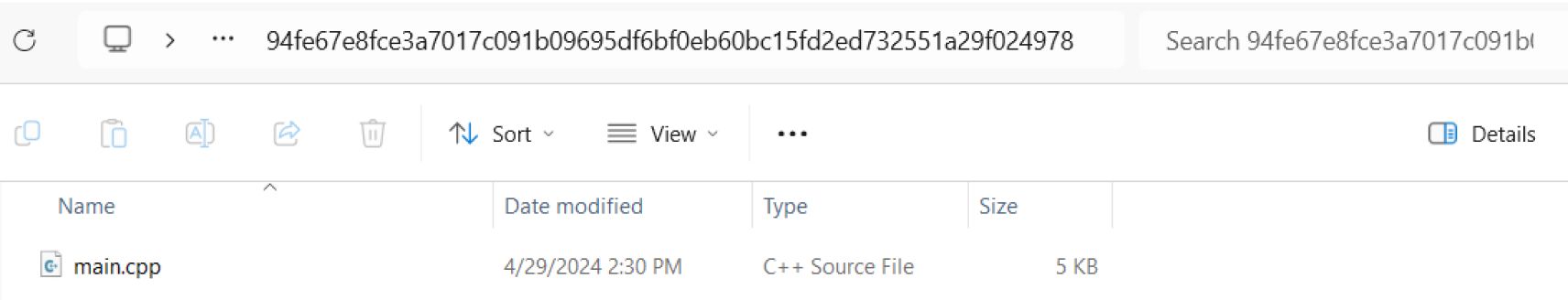 Bir dizinde 'main.cpp' adlı 1 KB'lık bir C++ kaynak dosyasını gösteren, dosya boyutunu ve değiştirme tarihini vurgulayan ekran görüntüsü