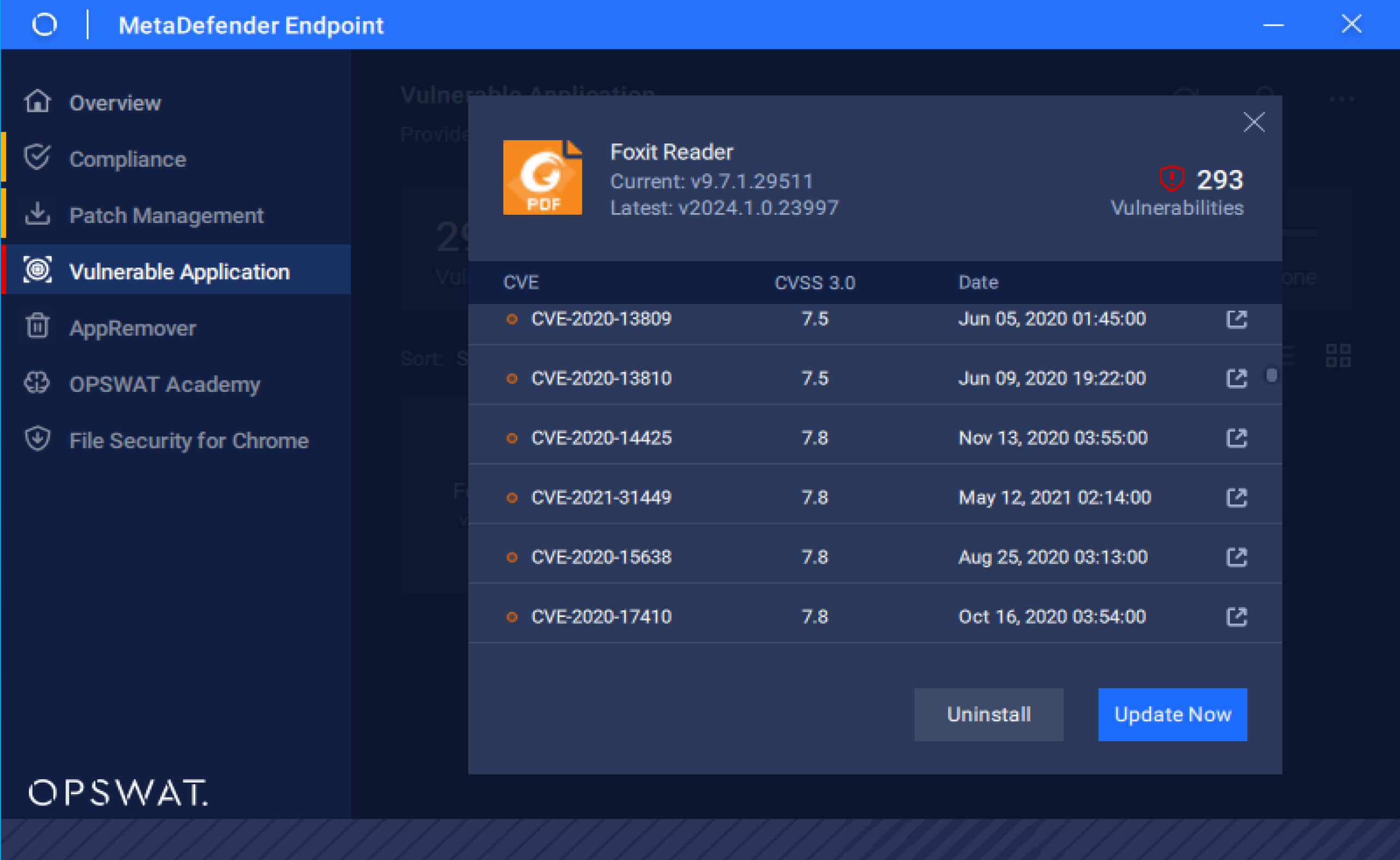 لقطة شاشة لواجهة OPSWAT MetaDefender Endpoint تُظهر تفاصيل الثغرات الأمنية في برنامج Foxit Reader مع إدراج العديد من نقاط الضعف مع درجات CVSS والتواريخ المقابلة لها